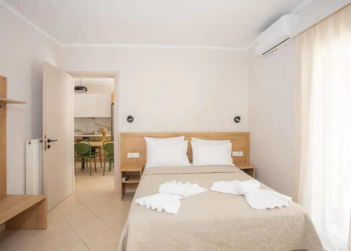 Melissa Zoe House *