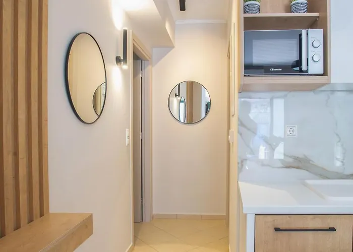Melissa Zoe House * Vasiliki