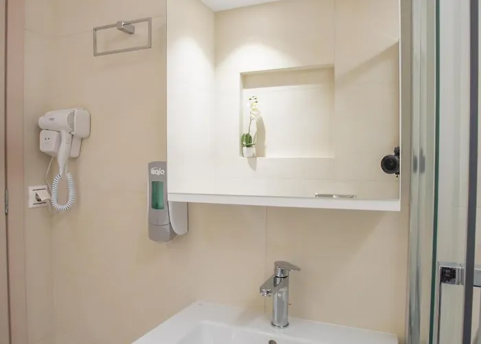 Melissa Zoe House * Vasiliki